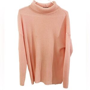 VINTAGE Women’s large light pink turtleneck knit sweater